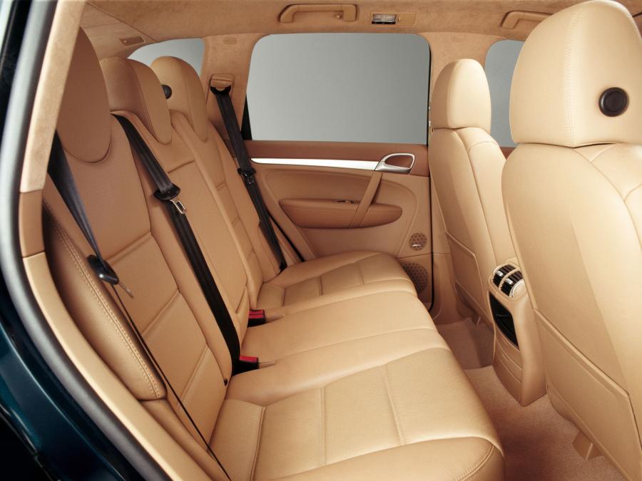  Porsche Cayenne Turbo 2002 года  (фото 11 из 40)